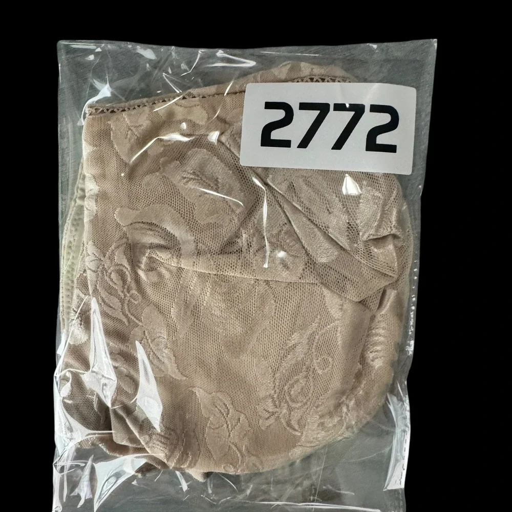 Wacoal Awareness Full Figure Underwire Bra 36DDD Sand Beige‎ Lace